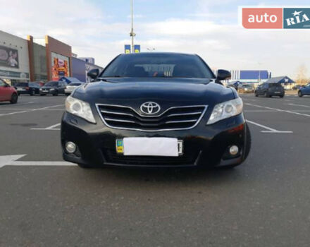 Toyota Camry 2010 року - Фото 3 автомобіля