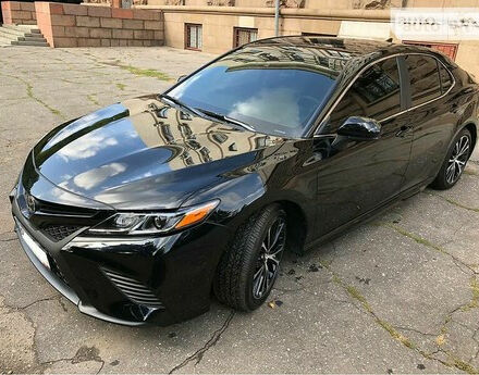 Toyota Camry 2018 года