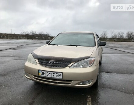 Toyota Camry 2004 року