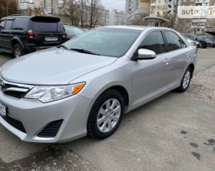 Toyota Camry 2013 года