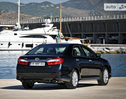 Toyota Camry 2003 года