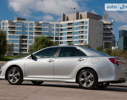 Toyota Camry 2004 года