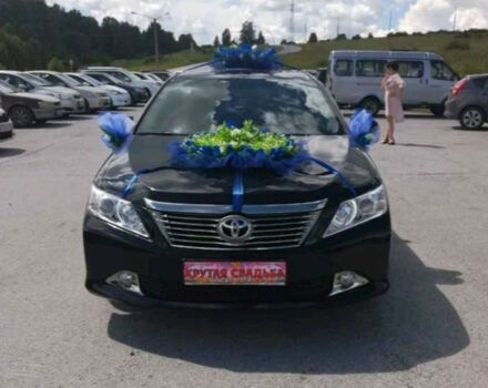 Toyota Camry 2013 року