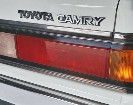 Toyota Camry 1985 года - Фото 2 авто
