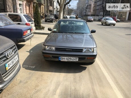 Toyota Carina 1992 года