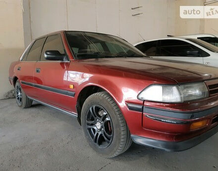 Toyota Carina 1992 року