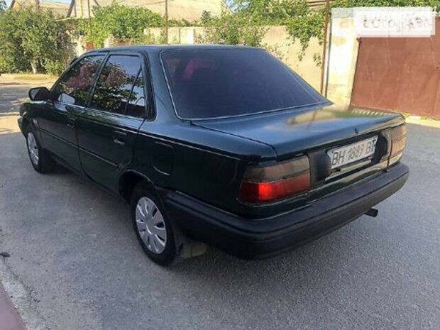 Toyota Corolla 1988 года