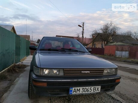 Toyota Corolla 1991 года