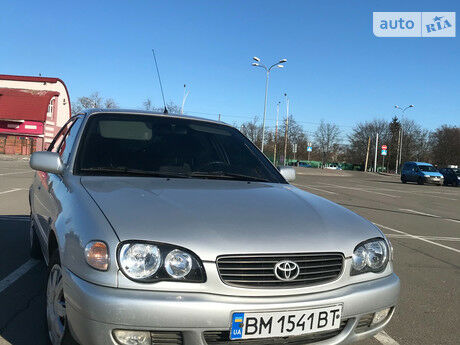 Тойота Королла 2000 року Toyota Corolla 2000 року
