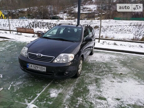 Тойота Королла 2006 року Toyota Corolla 2006 року