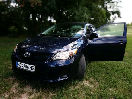 Toyota Corolla 2013 года