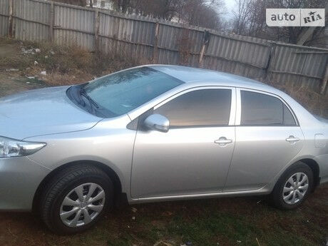 Toyota Corolla 2011 года