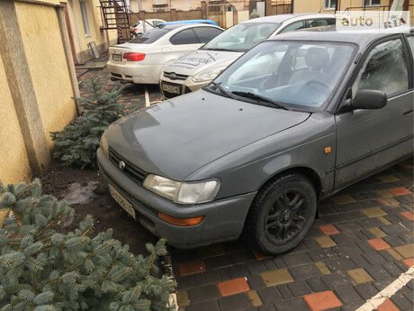 Toyota Corolla 1992 года