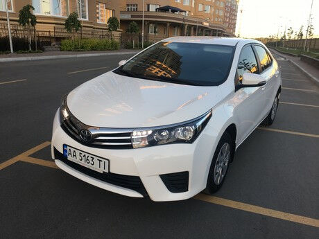 Toyota Corolla 2016 года