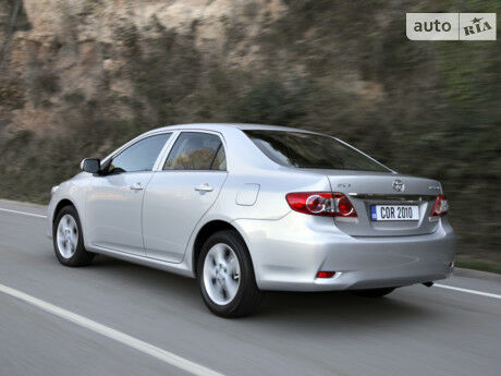 Тойота Королла 2007 года Toyota Corolla 2007 года