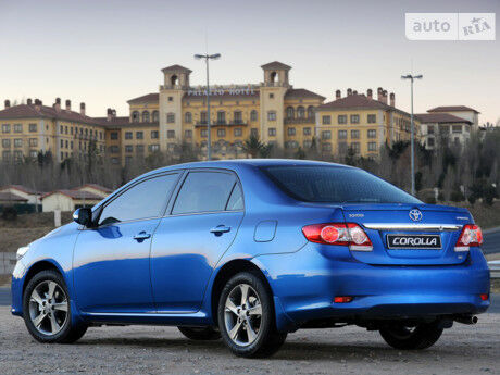 Тойота Королла 2005 года Toyota Corolla 2005 года