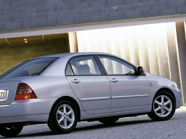 Тойота Королла 2003 года Toyota Corolla 2003 года