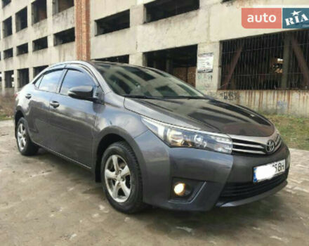 Toyota Corolla 2013 года