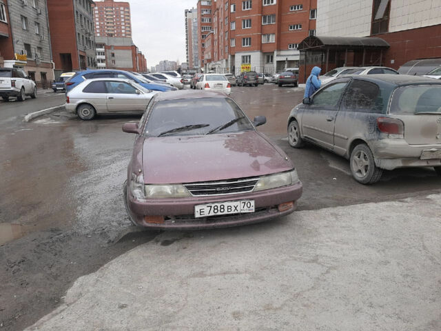 Toyota Corona Exiv 1990 года