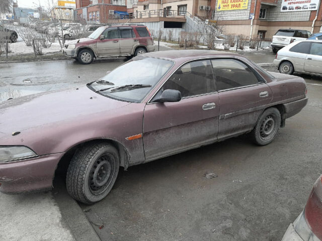 Toyota Corona Exiv 1990 года