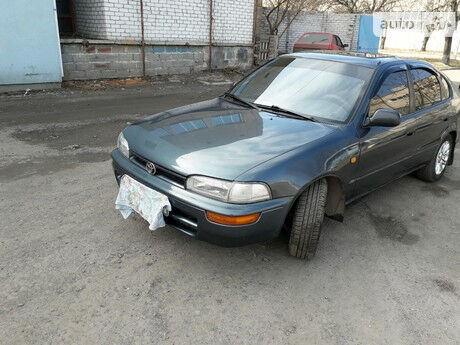 Тойота Корона 1995 року Toyota Corona 1995 року