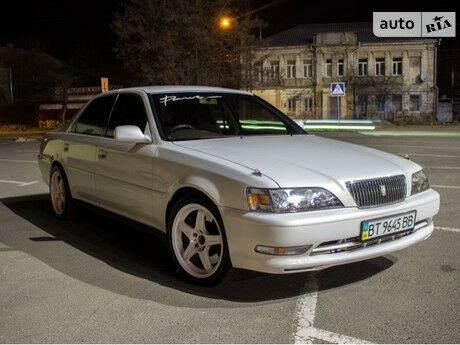 Тойота Креста 1997 року Toyota Cresta 1997 року