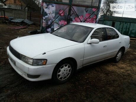 Тойота Креста 1994 року Toyota Cresta 1994 року
