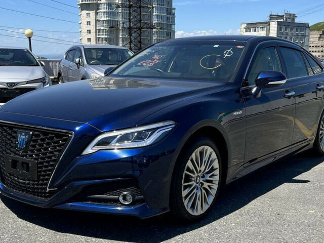 Toyota Crown 2019 года