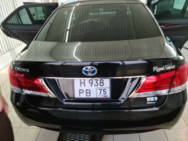 Toyota Crown 2014 года