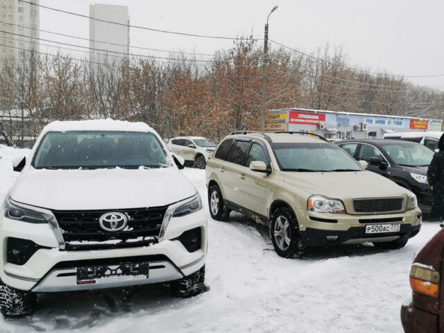 Toyota Fortuner 2021 года