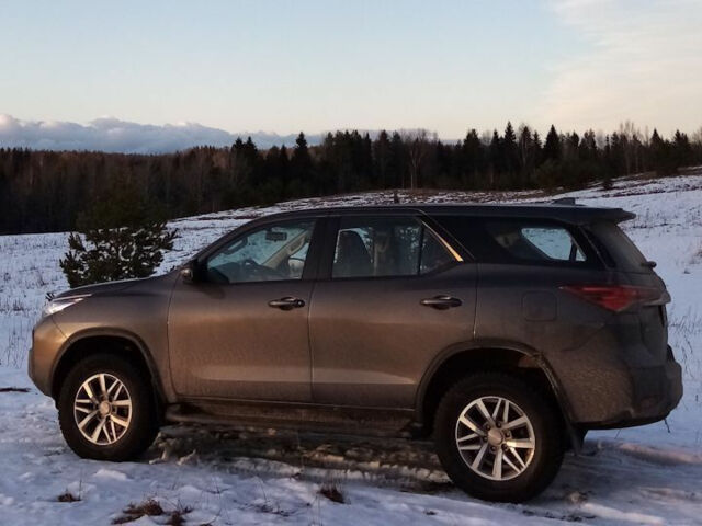 Toyota Fortuner 2019 года