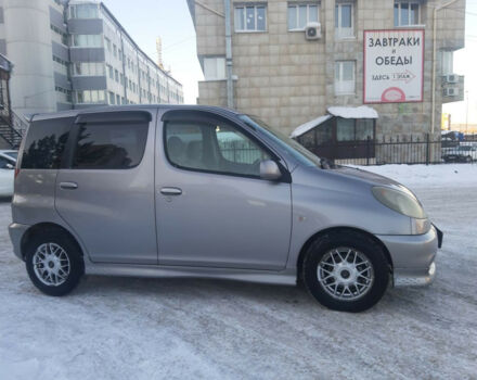 Toyota Funcargo 2002 года - Фото 3 авто