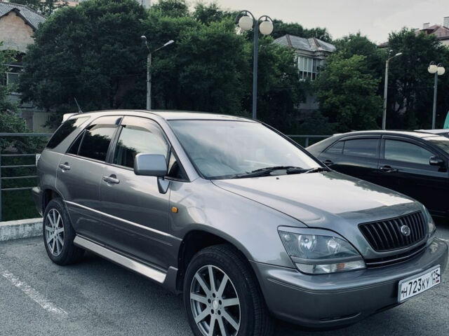 Toyota Harrier 1999 года