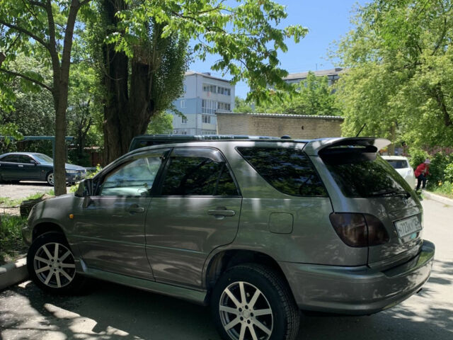 Toyota Harrier 1999 года