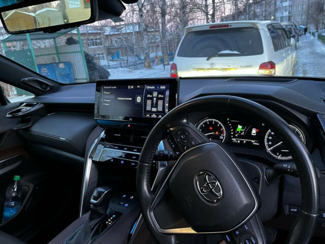 Toyota Harrier 2020 года