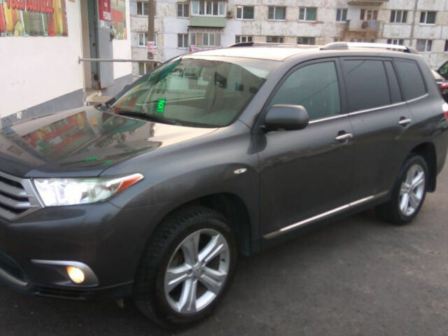 Toyota Highlander 2010 року