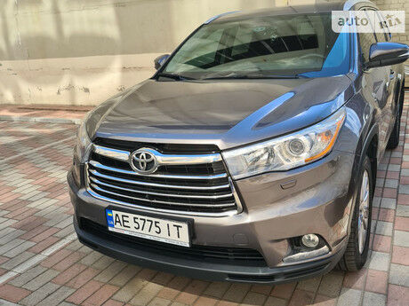 Toyota Highlander 2014 года