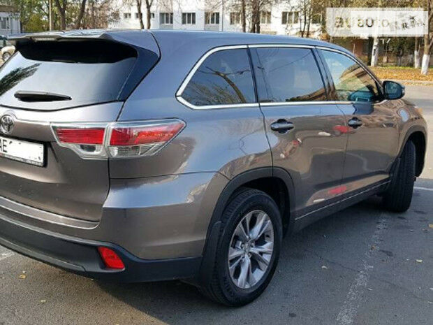 Toyota Highlander 2014 року