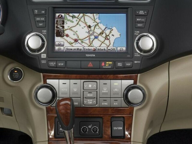 Toyota Highlander 2011 року