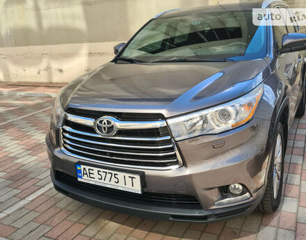 Toyota Highlander 2014 года