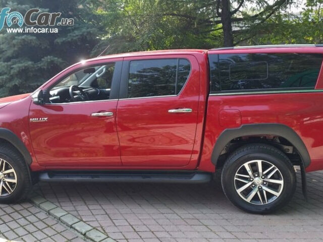 Toyota Hilux 2016 года