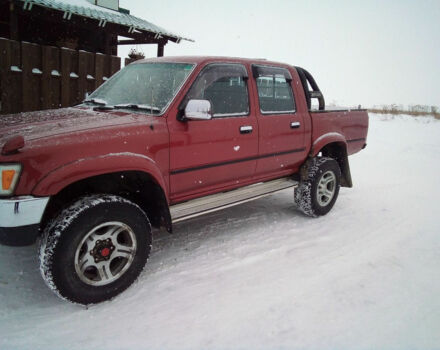 Toyota Hilux 1995 года - Фото 2 авто