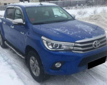 Toyota Hilux 2016 года