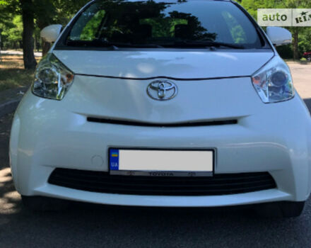 Toyota IQ 2009 року