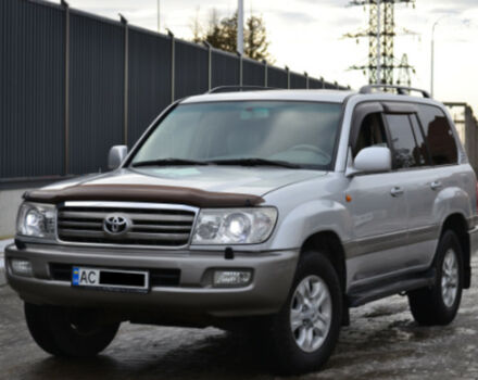 Фото на отзыв с оценкой 4.6 о Toyota Land Cruiser 100 2006 году выпуска от автора "Максим" с текстом: Машина сподобалася своєю надійністю та комфортом їзди. Великий джип. Дуже надійний всюдихід. Екон...