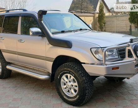 Toyota Land Cruiser 105 2004 года