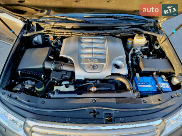 Тойота Ленд Крузер 200 2007 року Toyota Land Cruiser 200 2007 року