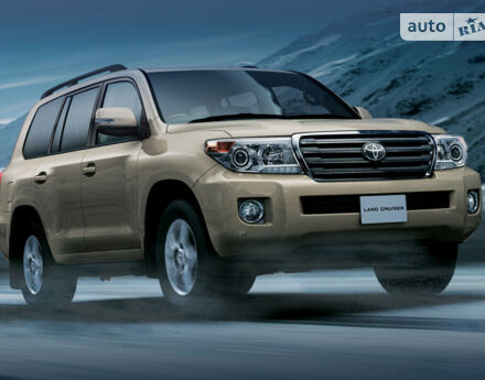 Toyota Land Cruiser 200 2012 року