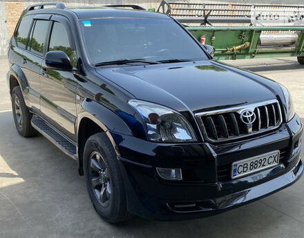 Фото на отзыв с оценкой 4 о Toyota Land Cruiser Prado 120 2008 году выпуска от автора "Григорій" с текстом: Машинка отличная но скучновата.В салоне вообще отстой полный.Почему скучноватая,да потому что ты ...