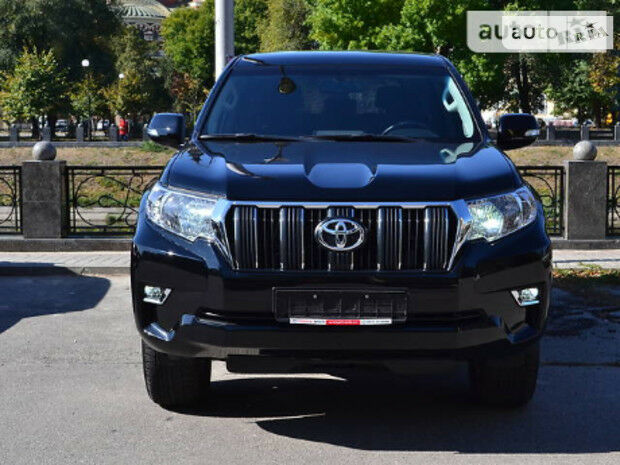 Toyota Land Cruiser Prado 2018 года